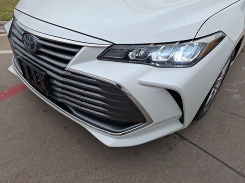 Used 2021 Toyota Avalon XLE image 10