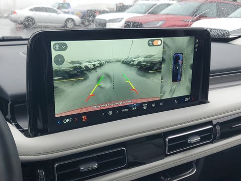 New 2026 Lincoln Aviator AWD image 20