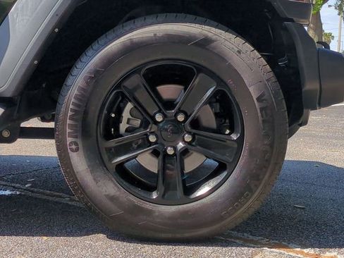 Used 2021 Jeep Wrangler Unlimited Sport image 29