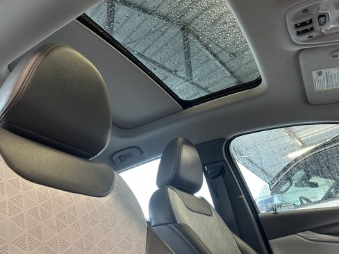 Used 2022 Chevrolet Bolt EUV Premier w/ Sun & Sound Package image 18