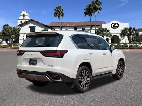 Used 2026 Lexus LX 600 4WD w/ Accessory Package (Z1) image 2