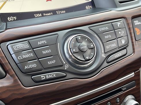 Used 2020 Nissan Pathfinder Platinum image 35