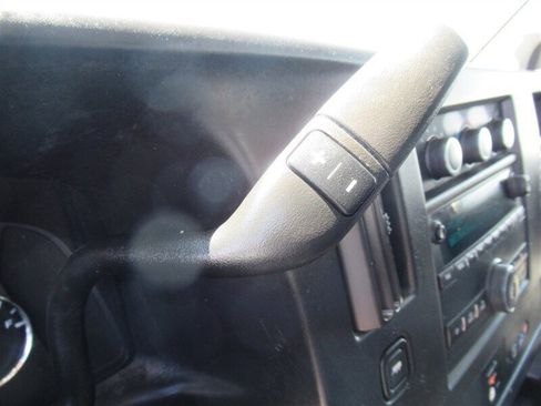 Used 2018 Chevrolet Express 2500 Extended image 21