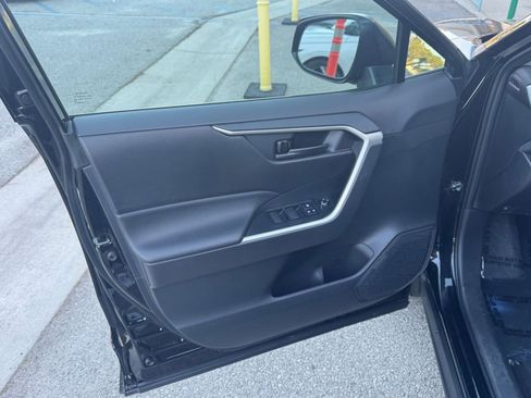 Used 2025 Toyota RAV4 LE image 20