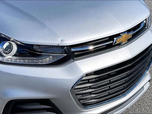 Used 2017 Chevrolet Trax LT FWD image 29