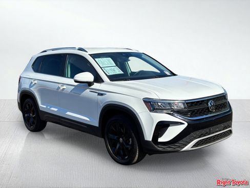 Used 2022 Volkswagen Taos SE image 7