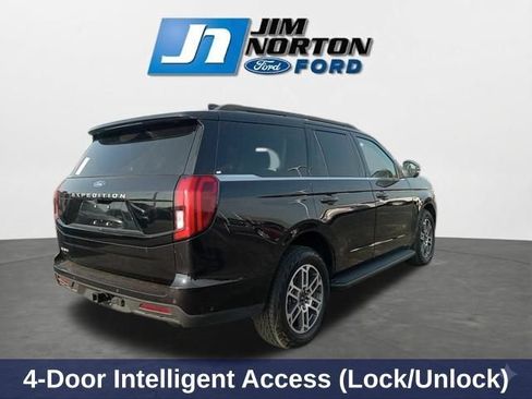 Used 2025 Ford Expedition Active AWD/4WD image 11