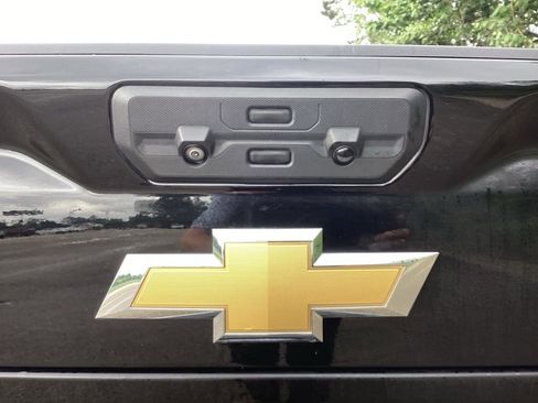 Used 2022 Chevrolet Silverado 2500 LTZ image 18