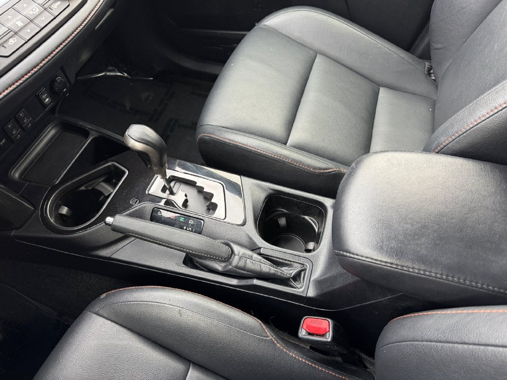Used 2018 Toyota RAV4 SE AWD/4WD image 26