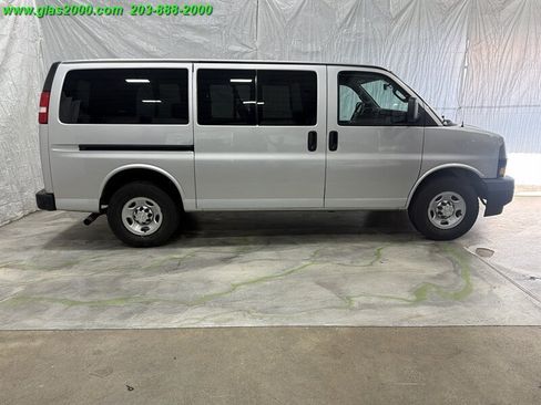 Used 2019 Chevrolet Express 2500 LS w/ Driver Convenience Package RWD image 14