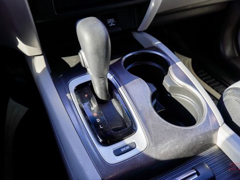 Used 2017 Honda Ridgeline RTS image 27