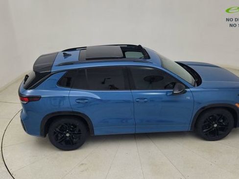 Used 2025 Volkswagen Tiguan SE R-Line FWD image 76