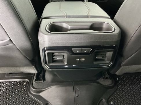Used 2023 GMC Sierra 1500 AT4 w/ AT4 Premium Package AWD/4WD image 27