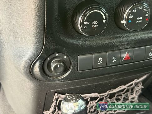 Used 2013 Jeep Wrangler Sahara w/ Connectivity Group AWD/4WD image 28