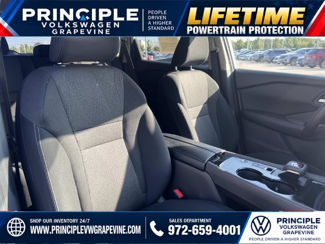 Used 2026 Nissan Rogue SV FWD image 27