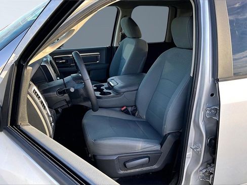 Certified 2017 RAM 1500 Classic SLT image 27