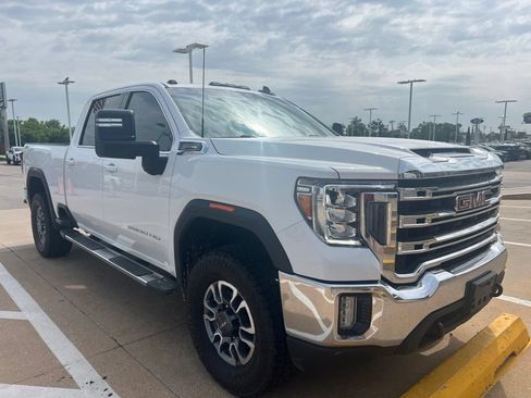 Used 2022 GMC Sierra 2500 SLE w/ SLE Value Package; AWD/4WD image 7