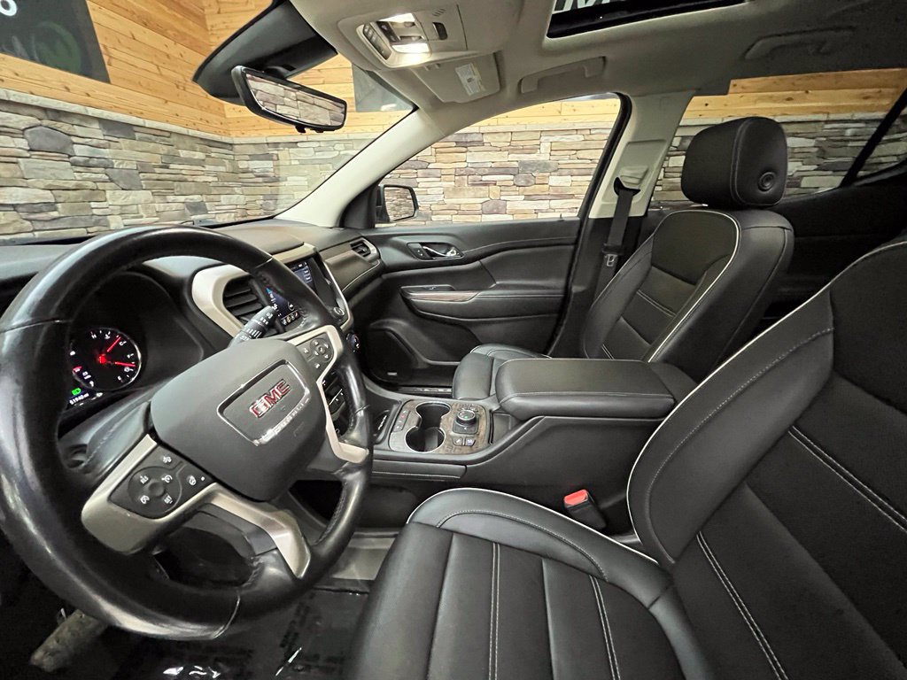 Used 2022 GMC Acadia Denali w/ Denali Technology Package AWD/4WD image 27