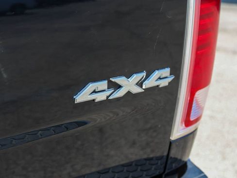 Used 2015 RAM 2500 Limited AWD/4WD image 36