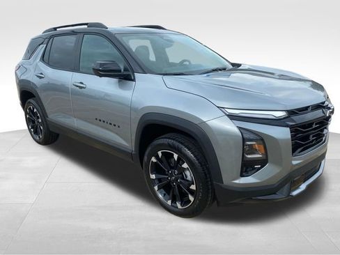 New 2026 Chevrolet Equinox RS w/ Convenience Package III FWD image 7