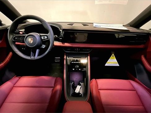 New 2025 Porsche Macan 4S Electric image 17