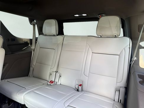 New 2026 GMC Yukon Denali w/ Denali Reserve Package AWD/4WD image 25