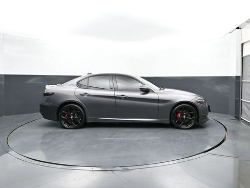 Used 2020 Alfa Romeo Giulia Ti Sport AWD/4WD image 4