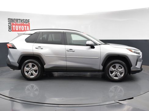 Used 2025 Toyota RAV4 XLE image 5