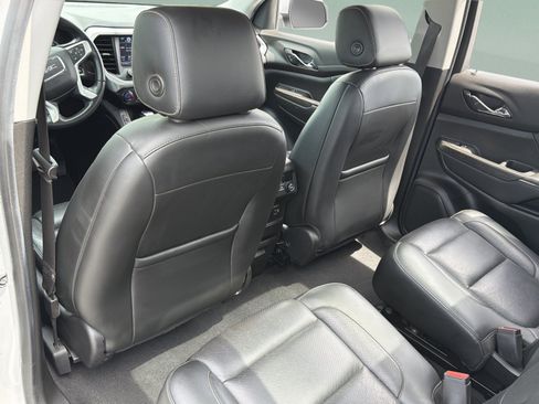 Used 2019 GMC Acadia SLT FWD image 11