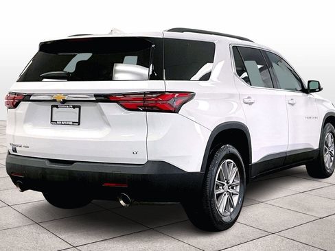 Used 2023 Chevrolet Traverse LT image 11