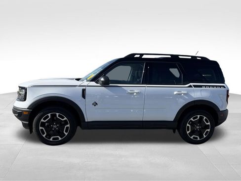 Used 2024 Ford Bronco Sport Outer Banks w/ Topo Graphic Package AWD/4WD image 2