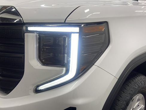 Used 2023 GMC Sierra 1500 Pro AWD/4WD image 25