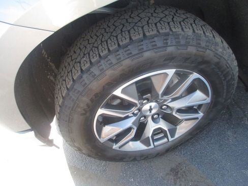 Used 2020 Chevrolet Silverado 1500 LT w/ All-Star Edition AWD/4WD image 15