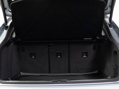 Certified 2025 Porsche Macan image 19