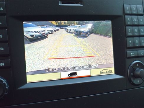 Used 2020 Mercedes-Benz Metris image 21