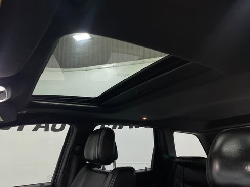 Used 2017 Jeep Grand Cherokee Limited image 11