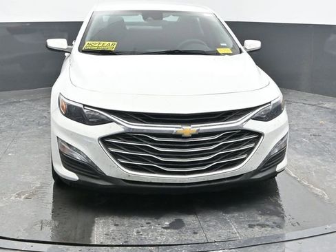 Used 2025 Chevrolet Malibu LT image 4