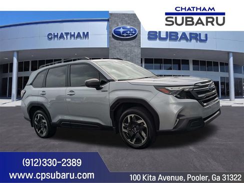 Used 2025 Subaru Forester Premium AWD/4WD image 1
