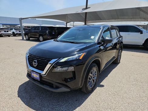 Used 2023 Nissan Rogue S AWD/4WD image 4