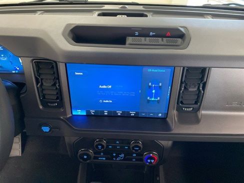 New 2025 Ford Bronco 2-Door image 15