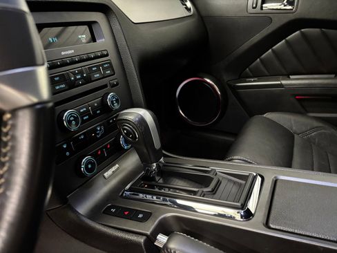 Used 2014 Ford Mustang GT Premium w/ Comfort Package RWD image 20