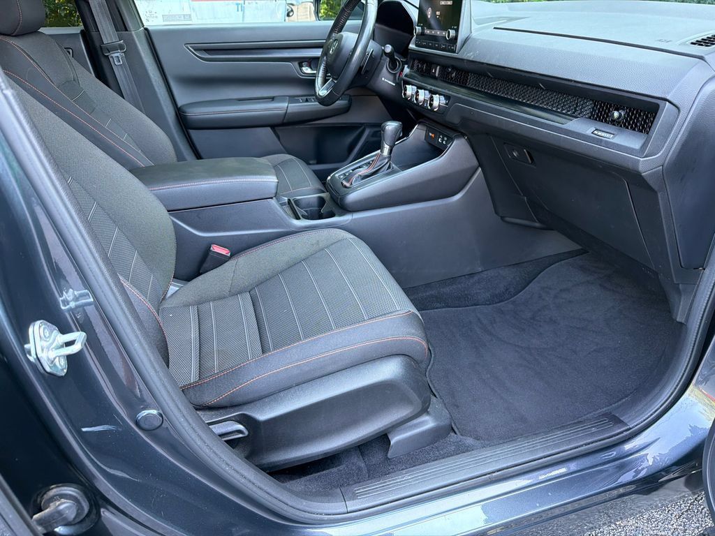 Used 2023 Honda CR-V Sport image 13
