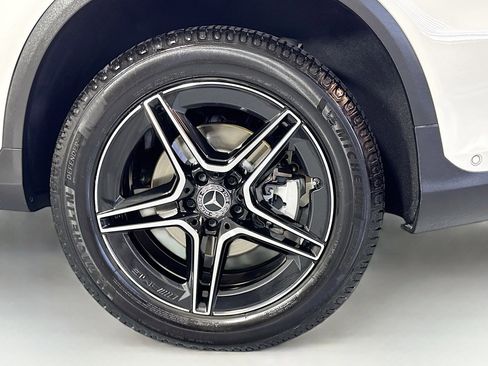 Used 2022 Mercedes-Benz GLC 300 4MATIC image 29