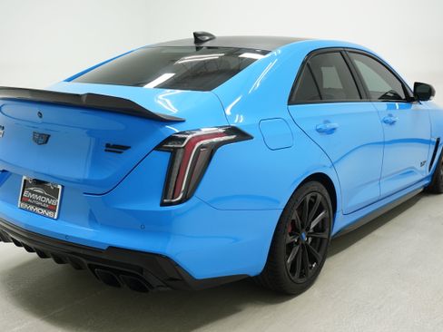 Used 2022 Cadillac CT4 V Blackwing w/ Carbon Fiber 1 Package RWD image 4