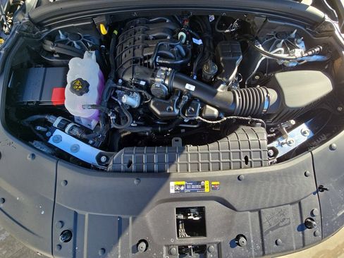 New 2025 Jeep Grand Cherokee L Limited w/ Luxury Tech Group II image 32