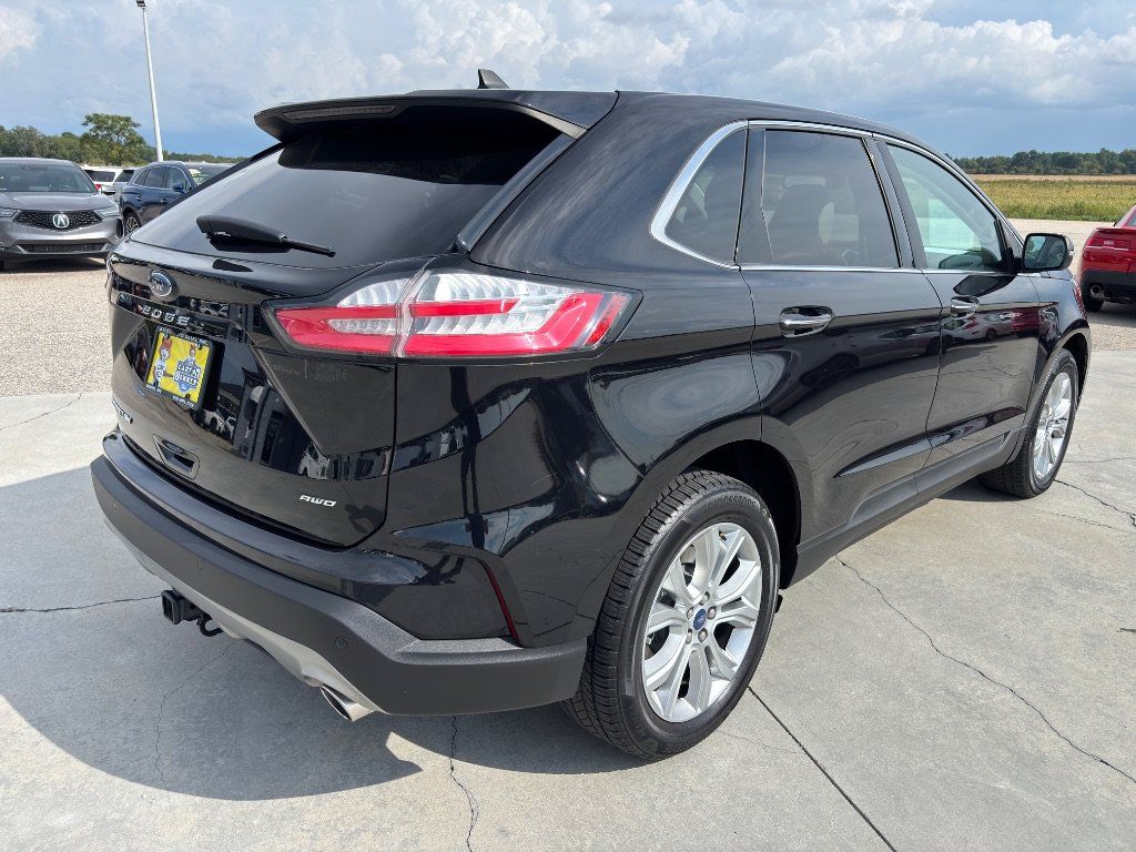 Used 2021 Ford Edge Titanium w/ Class II Trailer Tow Package AWD/4WD image 4