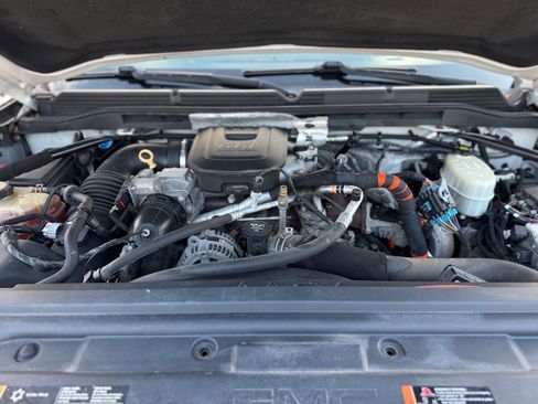 Used 2015 GMC Sierra 2500 Denali w/ Duramax Plus Package image 32