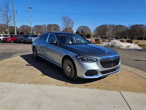 Certified 2024 Mercedes-Benz Maybach S 580 4MATIC image 3