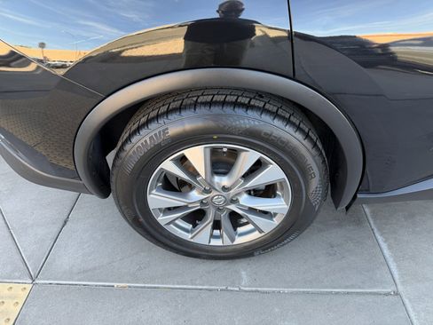 Used 2018 Nissan Murano SL w/ Moonroof Package image 15