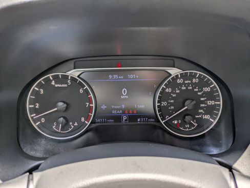 Used 2024 Nissan Altima 2.5 SV FWD image 30